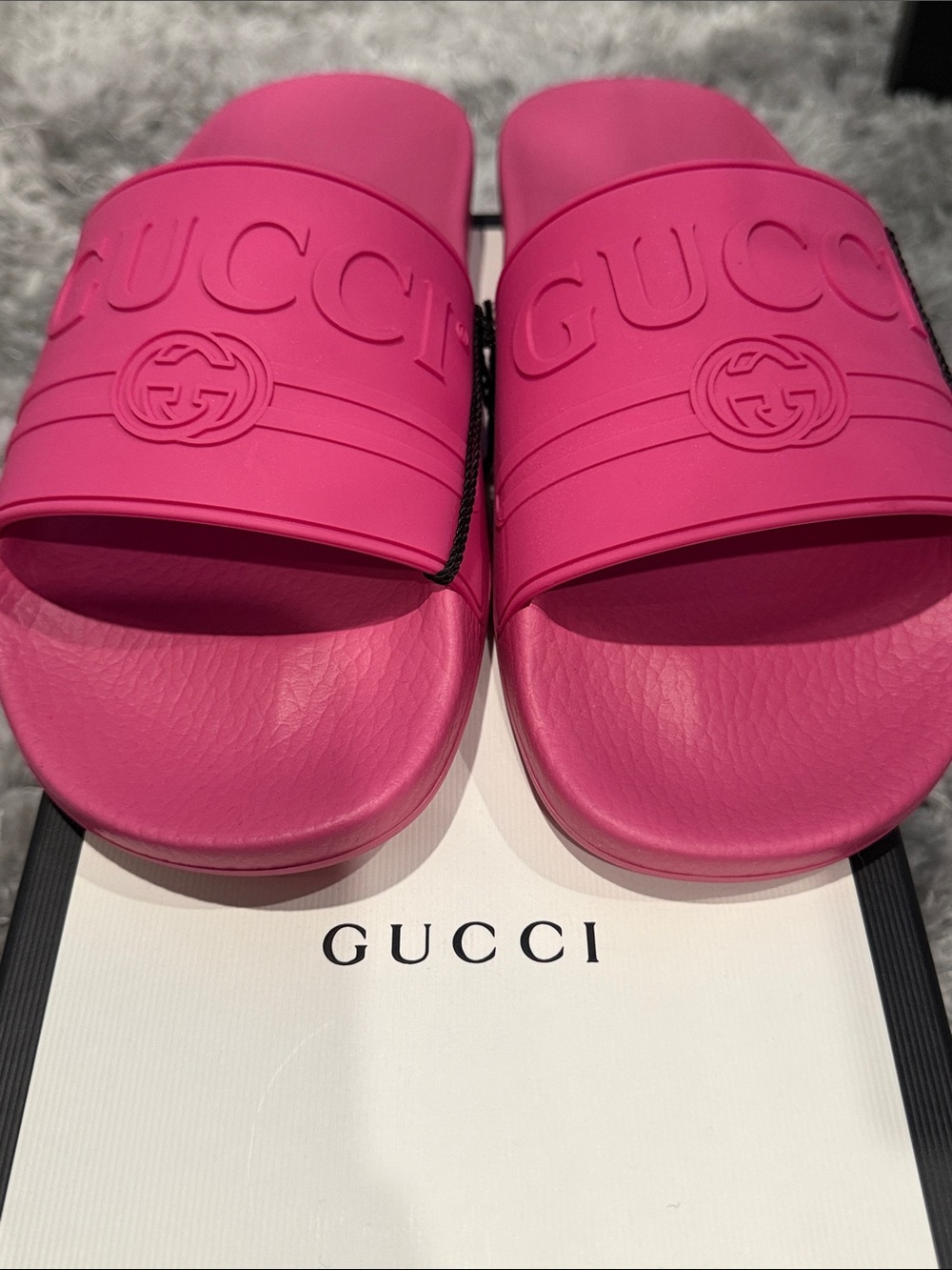 Gucci Women's Hot Pink Embossed Logo Slide Sandals - Picture 3 of 3